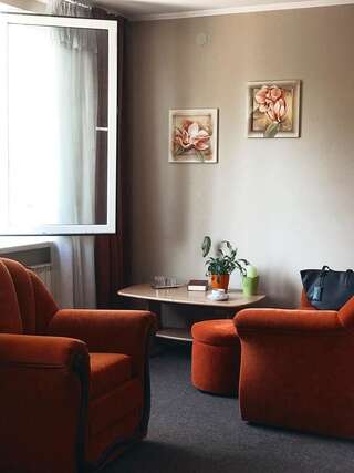 Отель Гостинично-Ресторанный Комплекс Николаев Николаев Люкс-12